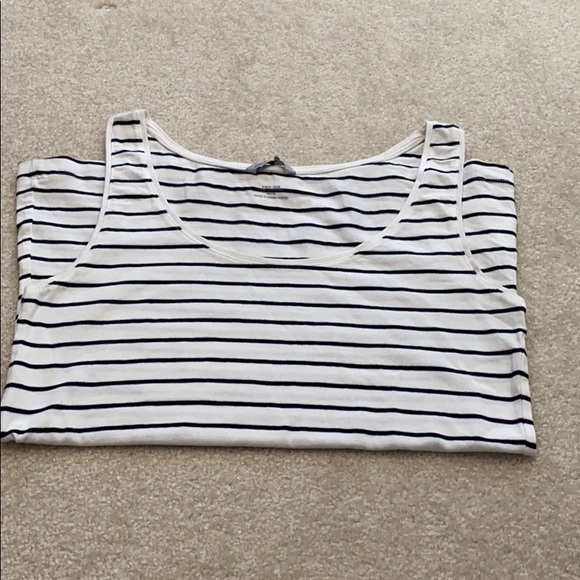 🔥3/$10🔥 GUC basic tanks from H&M - Picture 7 of 10